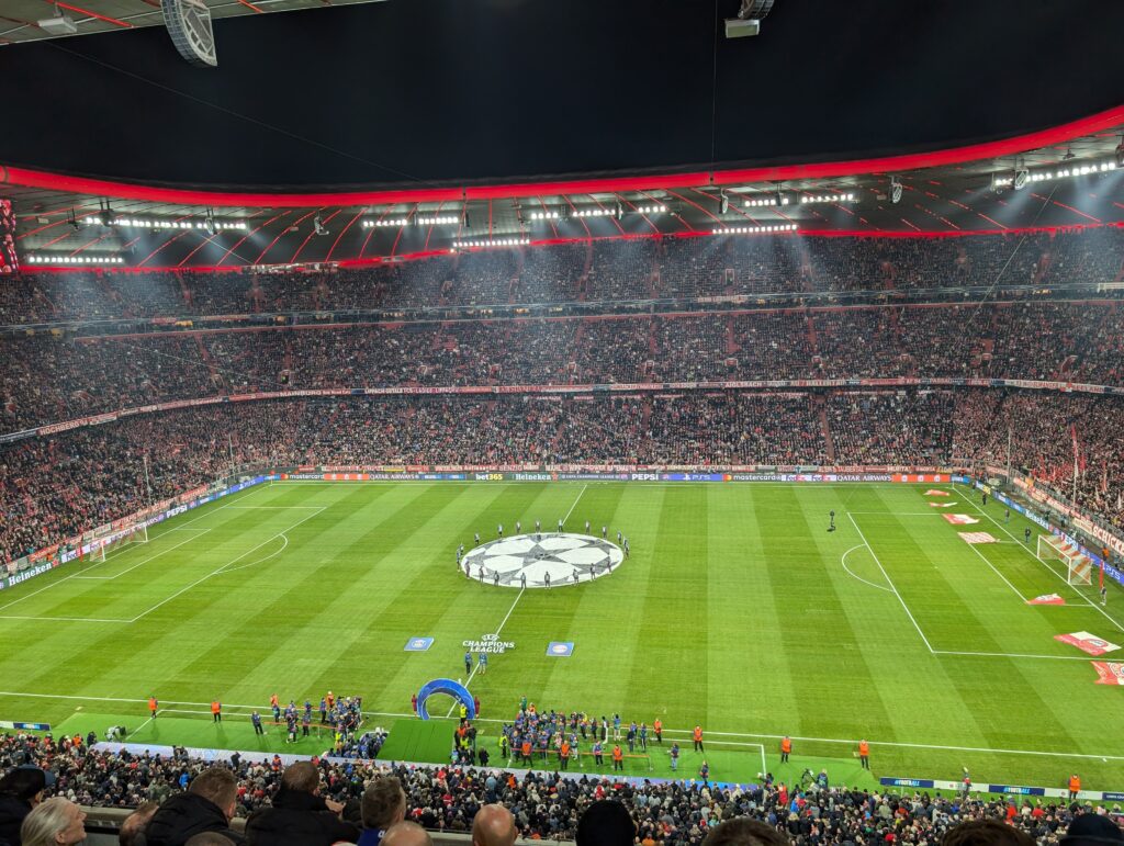 PXL_20241126_195535376