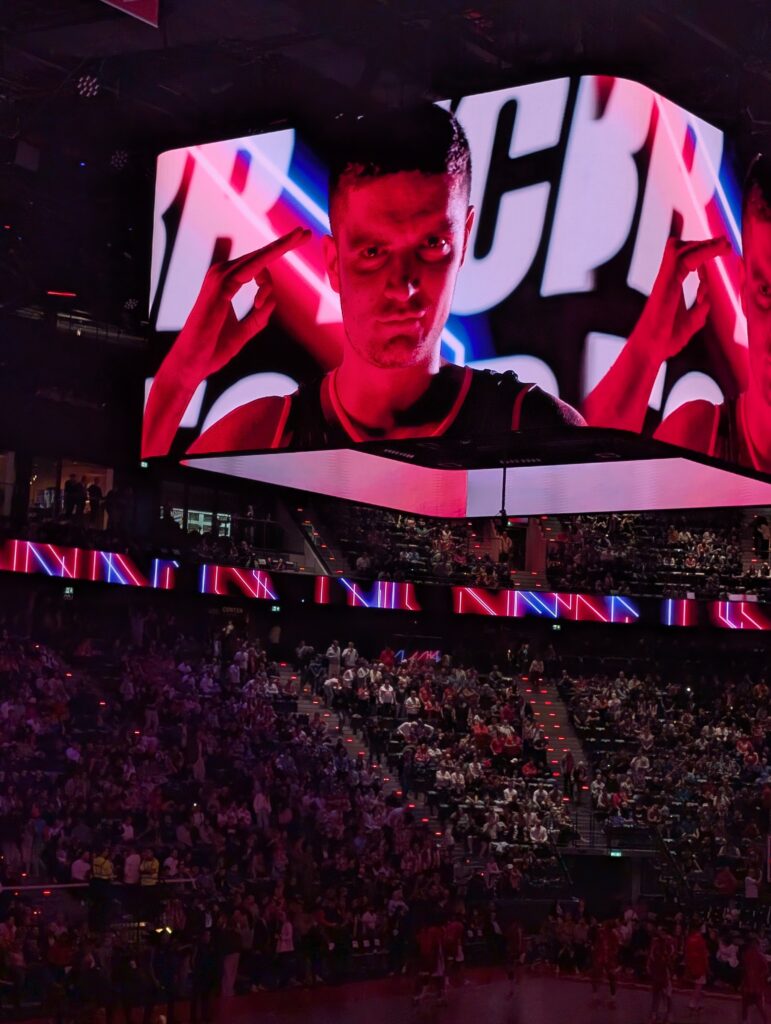 PXL_20250306_192525003