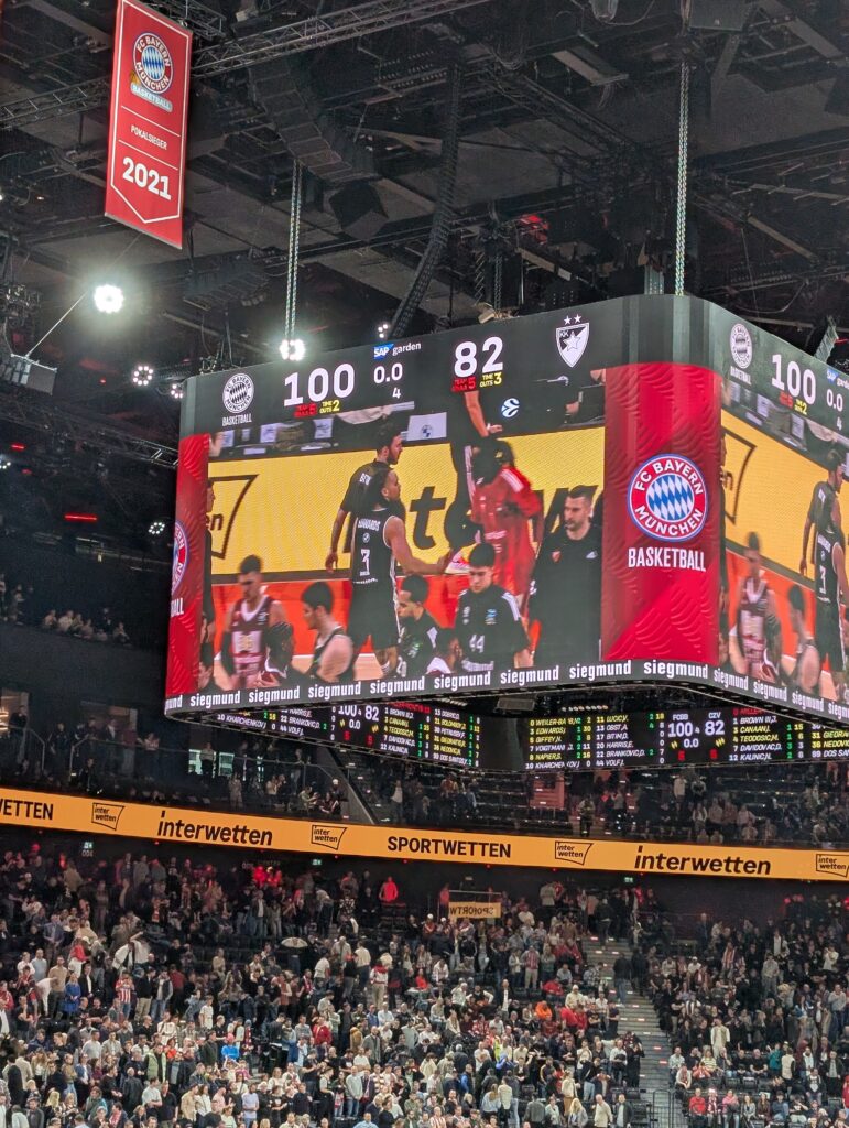 PXL_20250306_213910606